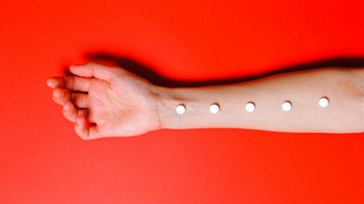 Cyberprzemoc, nałogi, używki – pułapki dla nastolatka